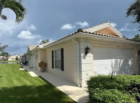9293 SE Hawks Nest Court Hobe Sound FL 33455