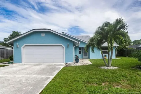 589 NE Lima Vias Jensen Beach FL 34957