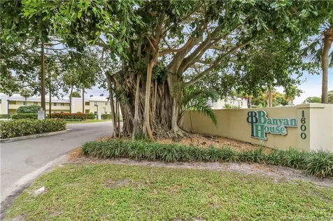 1600 SE Saint Lucie Boulevard Stuart FL 34996