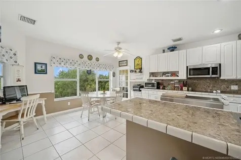 1806 NE River Court Jensen Beach FL 34957