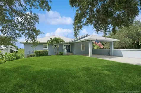 1806 NE River Court Jensen Beach FL 34957
