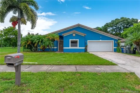 706 Ixoria Avenue Fort Pierce FL 34982
