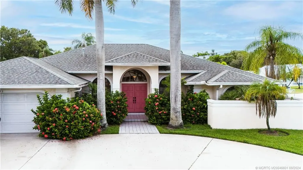 1998 NE San Carlos Calle Jensen Beach FL 34957