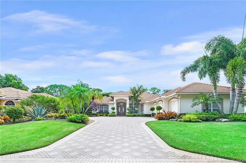 1572 SE Cypress Glen Way Stuart FL 34997