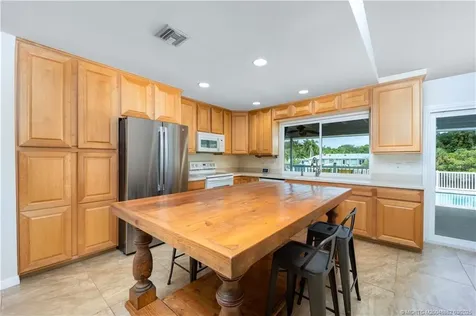 1121 SW Pine Tree Lane Palm City FL 34990