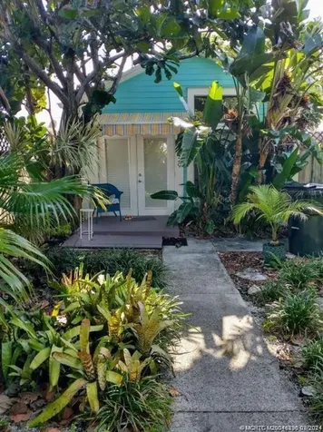 429 N J Street Lake Worth Beach FL 33460