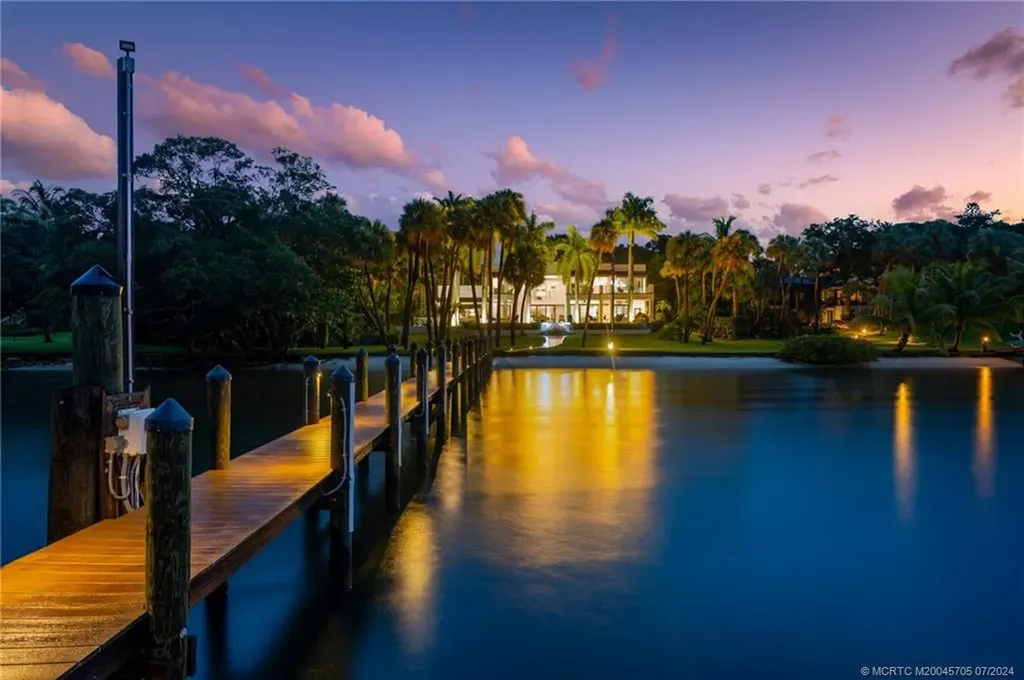24 Ridgeland Drive Stuart FL 34996