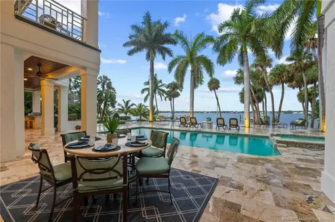 24 Ridgeland Drive Stuart FL 34996