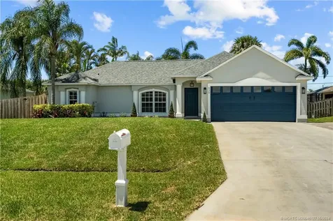 625 SW Kayak Avenue Port Saint Lucie FL 34953