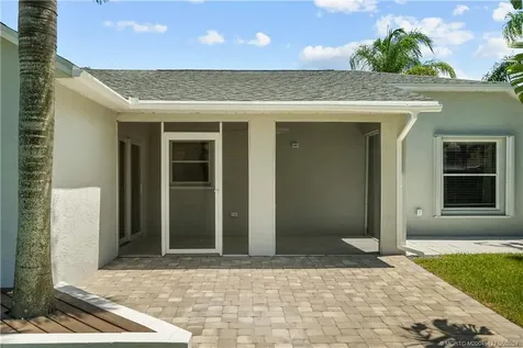 625 SW Kayak Avenue Port Saint Lucie FL 34953
