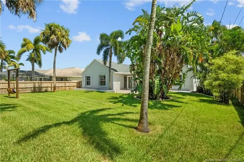 625 SW Kayak Avenue Port Saint Lucie FL 34953