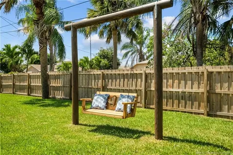 625 SW Kayak Avenue Port Saint Lucie FL 34953