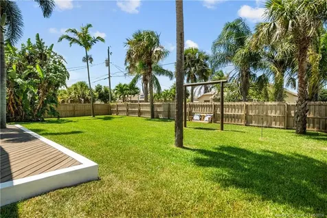 625 SW Kayak Avenue Port Saint Lucie FL 34953