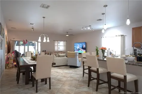 115 SW 1st Court Dania FL 33004