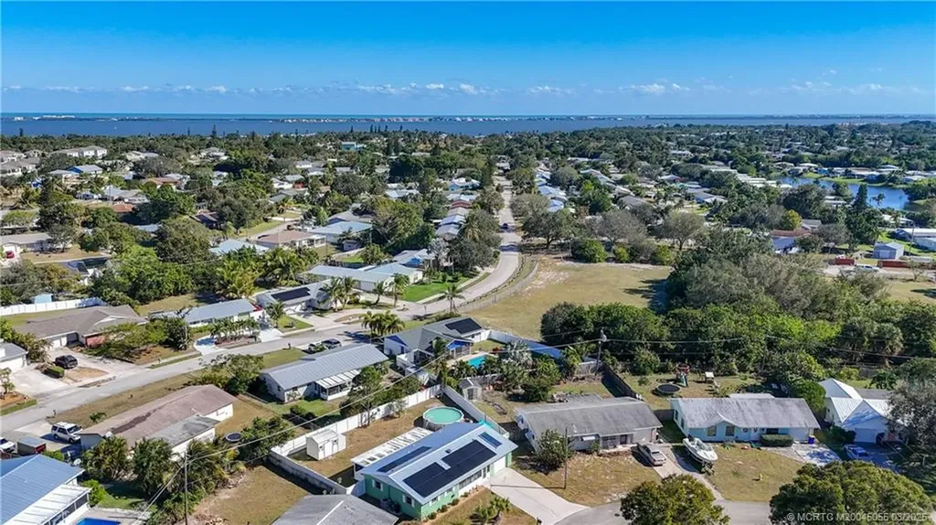 1691 NE 22nd Street Jensen Beach FL 34957