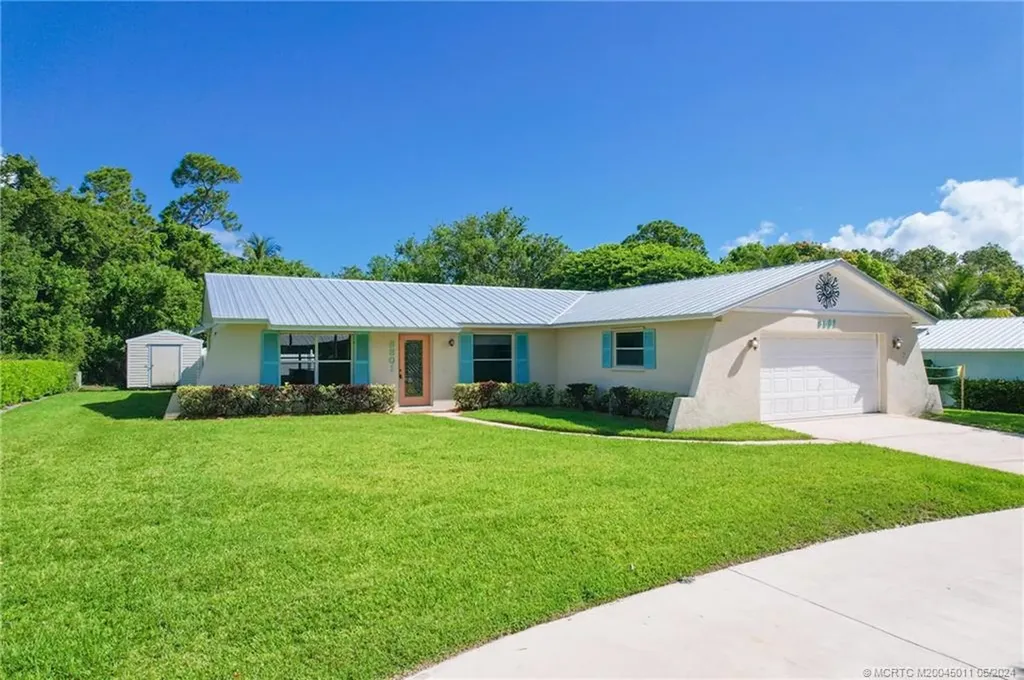 8801 SE Sandcastle Circle Hobe Sound FL 33455