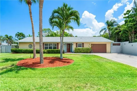 2494 Gertrude Drive Lake Worth FL 33462