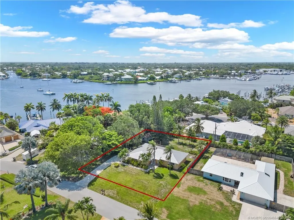 4420 SE Bayshore Terrace Stuart FL 34997