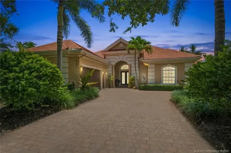 9694 SE Sandpine Lane Hobe Sound FL 33455