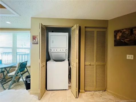 221 NE Plantation Road Stuart FL 34996