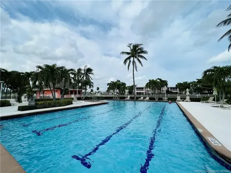 221 NE Plantation Road Stuart FL 34996