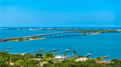 121 Hillcrest Drive Stuart FL 34996