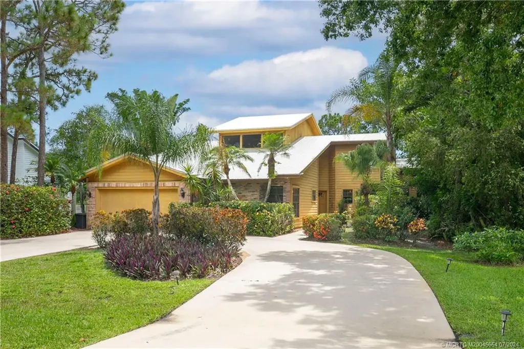 5620 SW Landing Creek Drive Palm City FL 34990