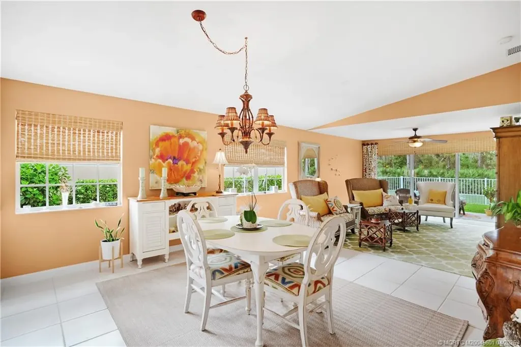 9164 SE Hawks Nest Court Hobe Sound FL 33455