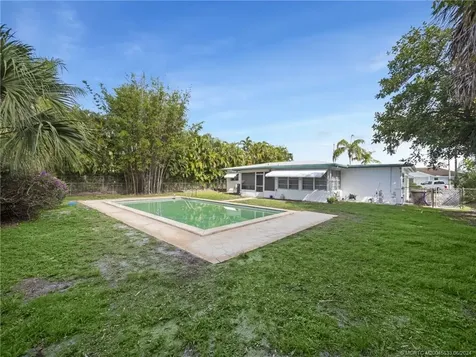 165 SW Cabana Point Circle Stuart FL 34994