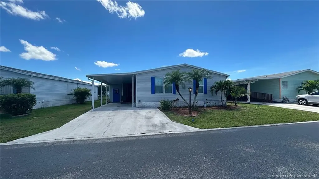 7044 SE Birchwood Lane Stuart FL 34997
