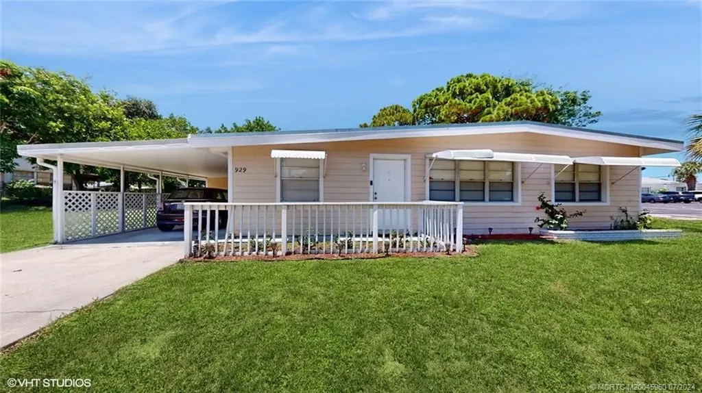 929 SE Stypmann Boulevard Stuart FL 34994