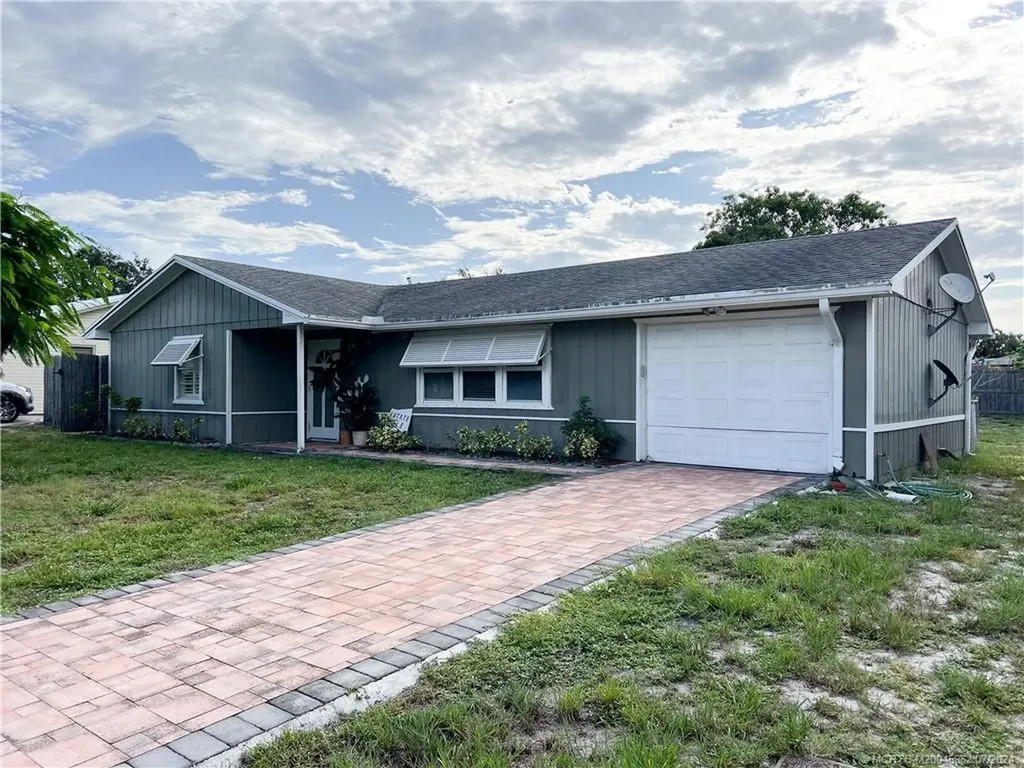 5471 SE 50th Drive Stuart FL 34997