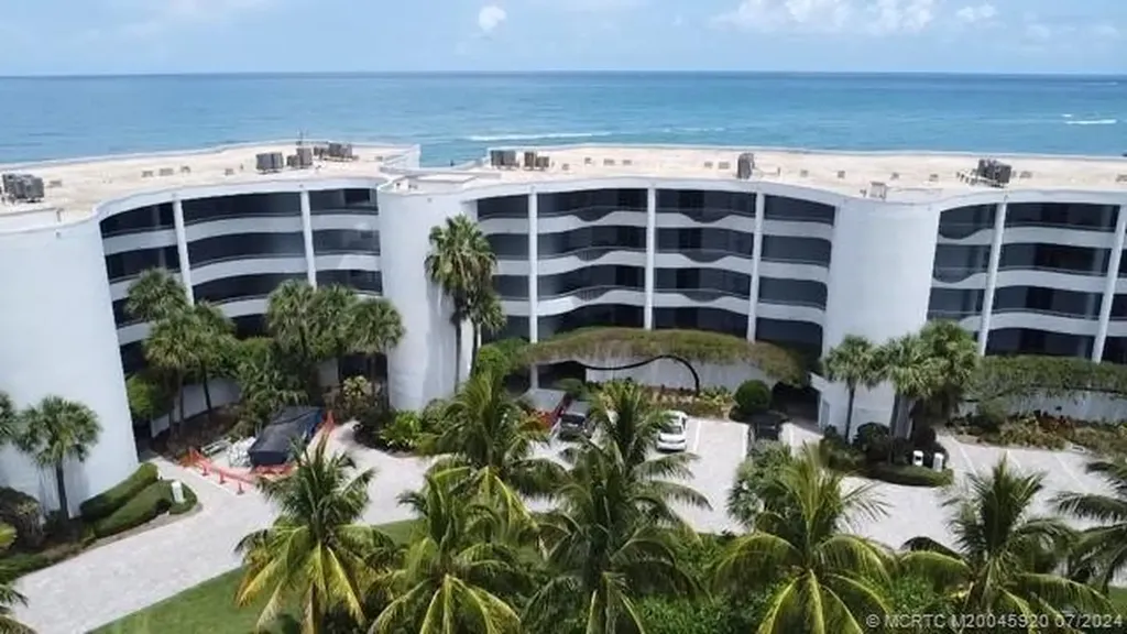 2001 SE Sailfish Point Boulevard Stuart FL 34996