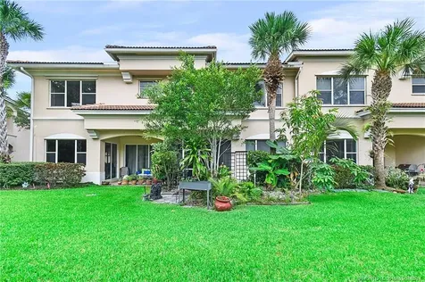 370 SW Walking Path Stuart FL 34997