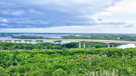 370 SW Walking Path Stuart FL 34997