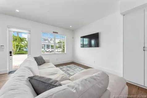 53 SE Seminole Street Stuart FL 34994