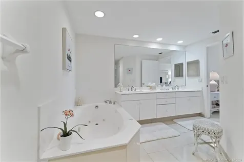 391 NE Plantation Road Stuart FL 34996
