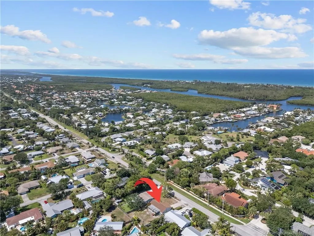 10950 SE Gomez Avenue Hobe Sound FL 33455