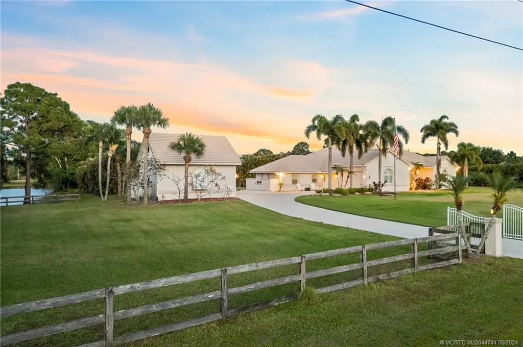 2657 SW Beaumont Avenue Palm City FL 34990