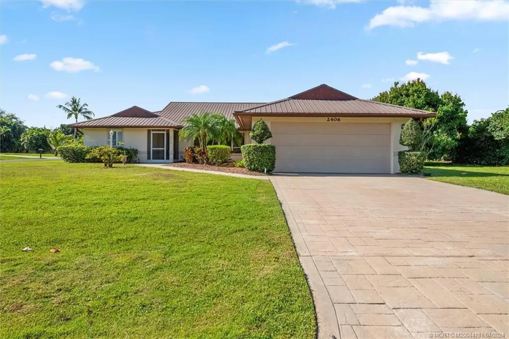 2406 NW Cove View Stuart FL 34994