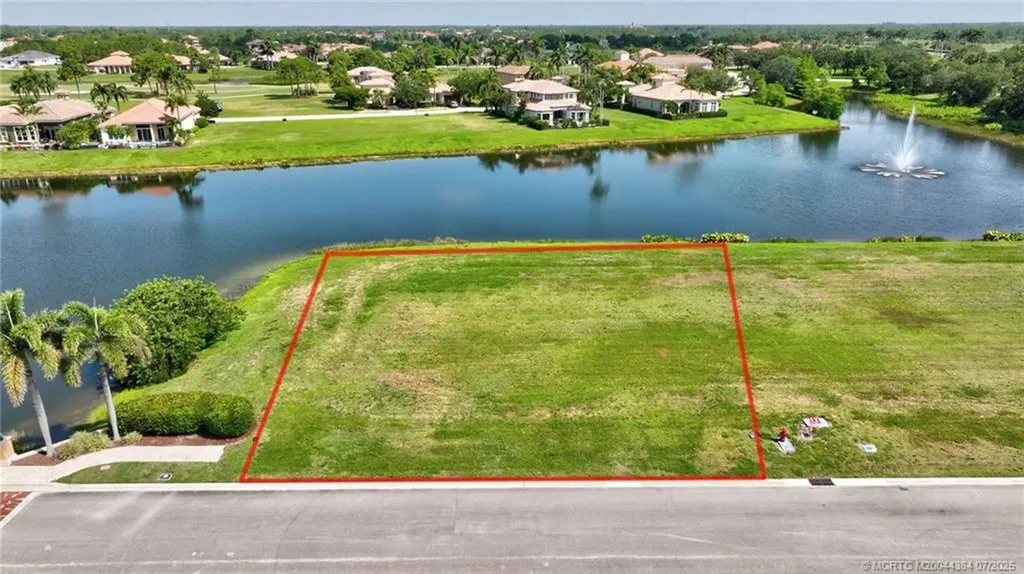 120 SE Santa Gardenia Port St Lucie FL 34984