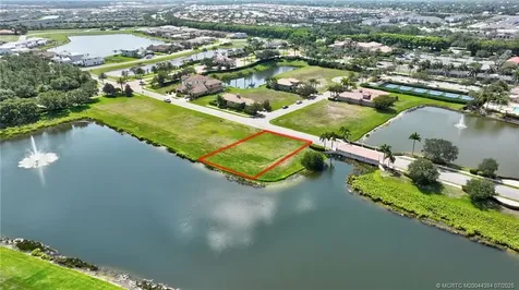 120 SE Santa Gardenia Port St Lucie FL 34984