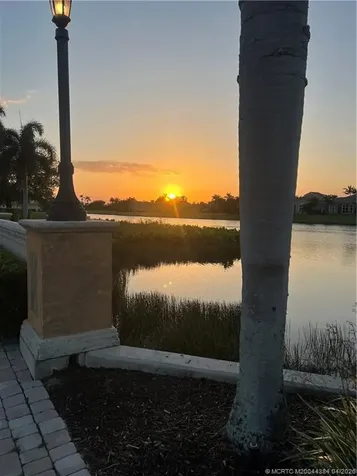 120 SE Santa Gardenia Port St Lucie FL 34984