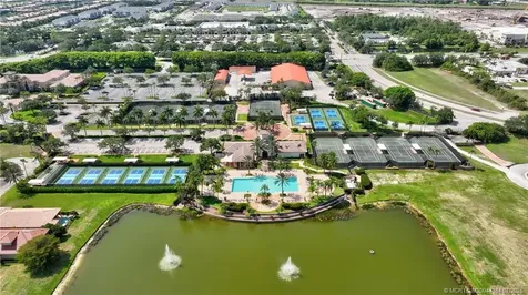 120 SE Santa Gardenia Port St Lucie FL 34984