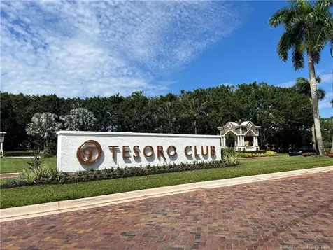 120 SE Santa Gardenia Port St Lucie FL 34984