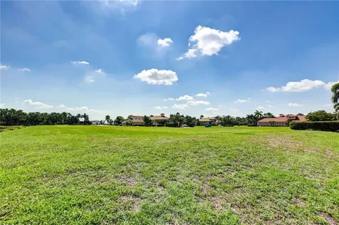 120 SE Santa Gardenia Port St Lucie FL 34984