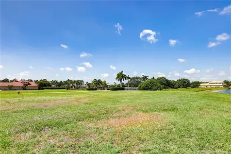 120 SE Santa Gardenia Port St Lucie FL 34984