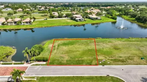 120 SE Santa Gardenia Port St Lucie FL 34984