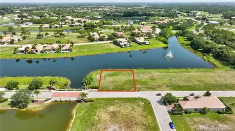 120 SE Santa Gardenia Port St Lucie FL 34984