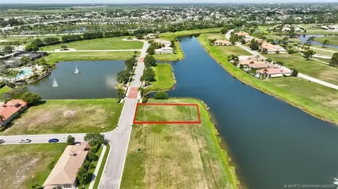 120 SE Santa Gardenia Port St Lucie FL 34984